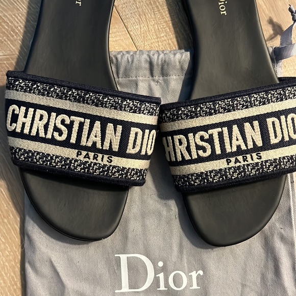 Dior Sandals - Picture 3 of 6